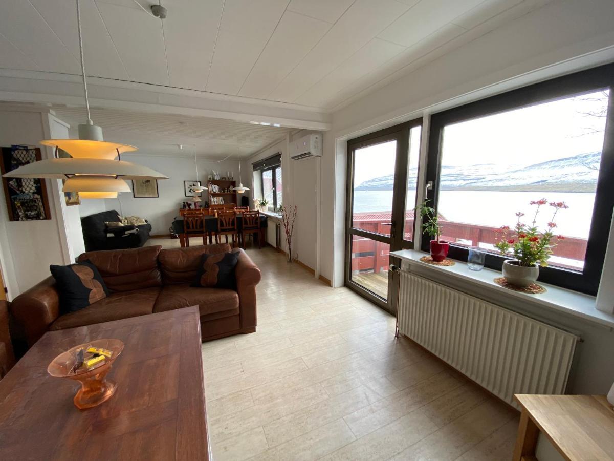 Holidayhouse By The Sea Selletrath Bagian luar foto